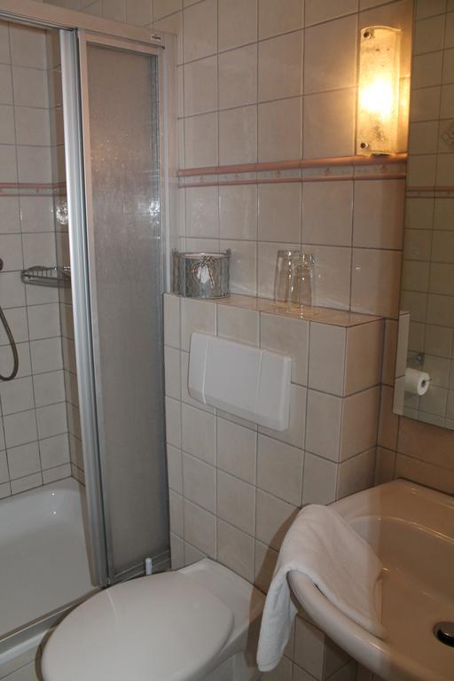 Landhaus Hotel Goeke Hövelhof Pokoj fotografie