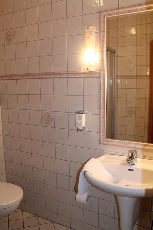 Landhaus Hotel Goeke Hövelhof Pokoj fotografie
